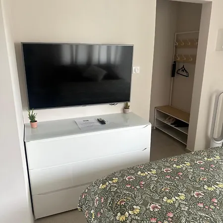 Avec Terrasse Et Parking Prive Appartement *